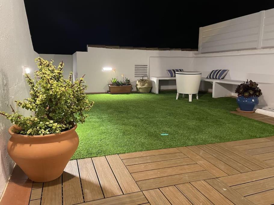 Casa Lola Conil, Azotea Al Mar Y Parking Solo Familias O Parejas Villa Conil De La Frontera Eksteriør billede