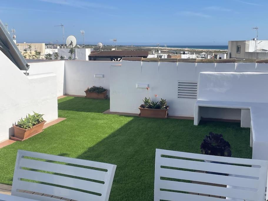 Casa Lola Conil, Azotea Al Mar Y Parking Solo Familias O Parejas Villa Conil De La Frontera Eksteriør billede